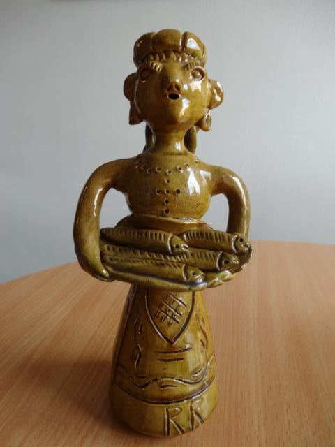 14987312oy.jpg